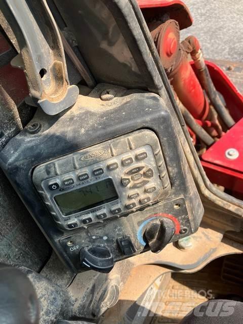 Takeuchi TL8R2 Crawler Loaders