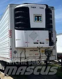Utility 3000R Vehicle Transport Trailers