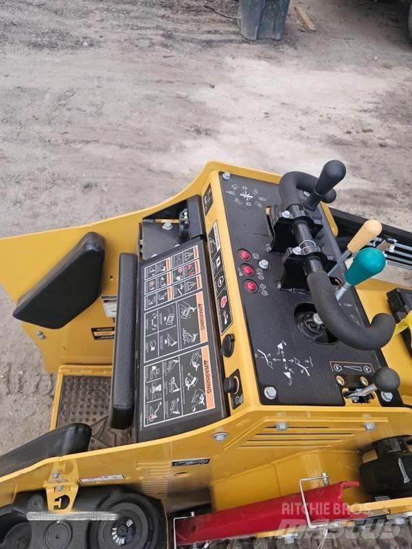 Vermeer S925TX Skid Steer Loaders
