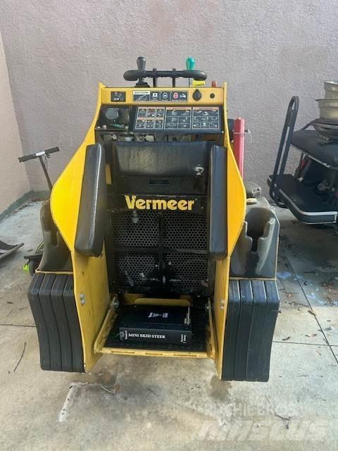 Vermeer S925TX-G Skid Steer Loaders