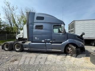 Volvo T760 Conventional Trucks / Tractor Trucks