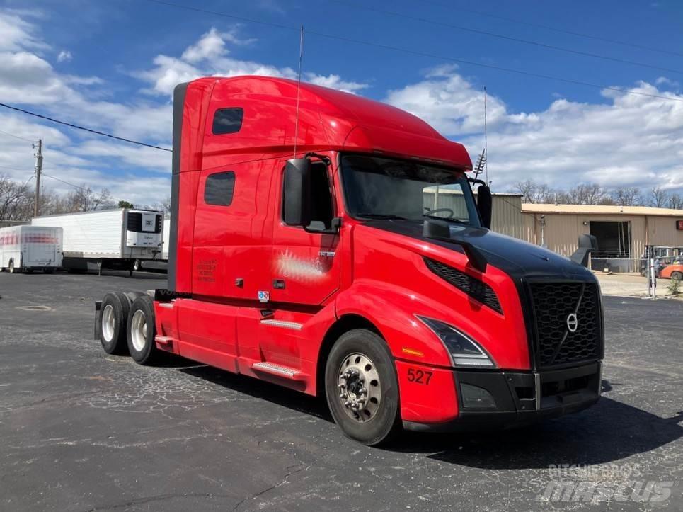 Volvo VNL 760 Conventional Trucks / Tractor Trucks