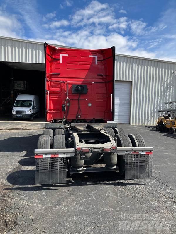 Volvo VNL 760 Conventional Trucks / Tractor Trucks