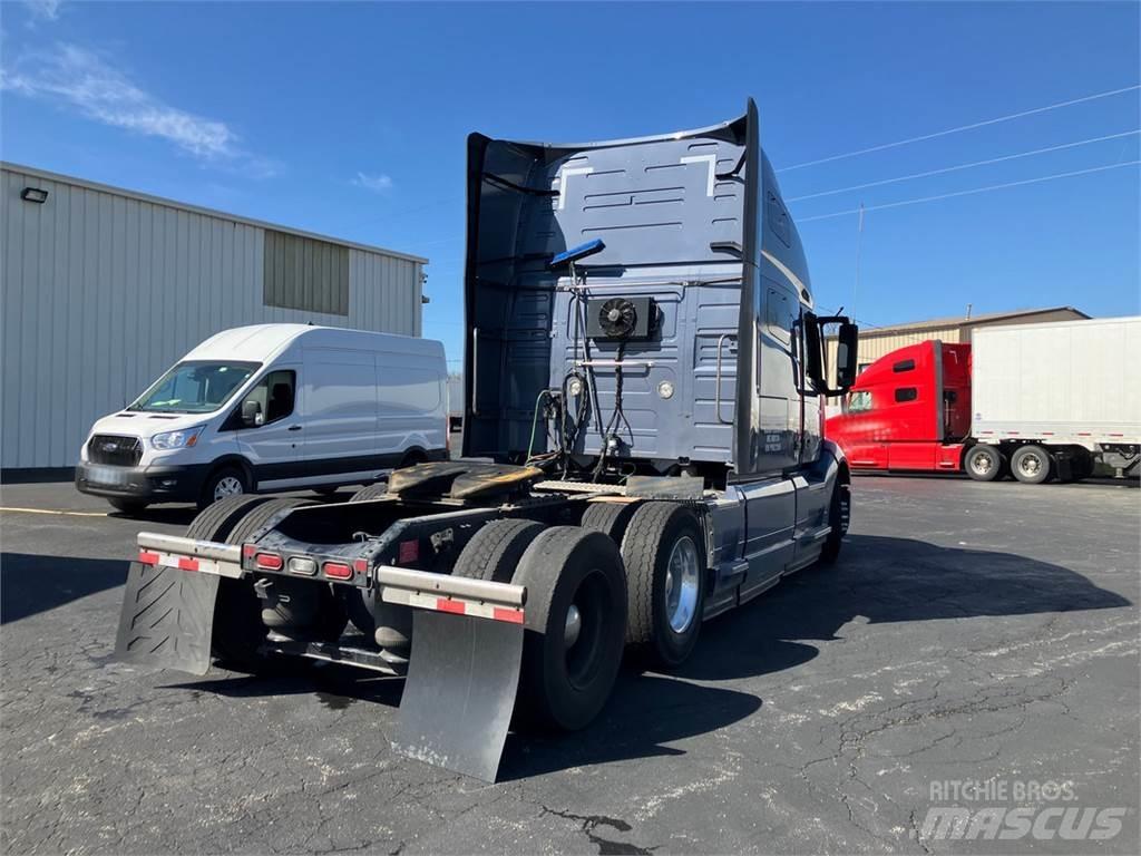 Volvo VNL 760 Conventional Trucks / Tractor Trucks