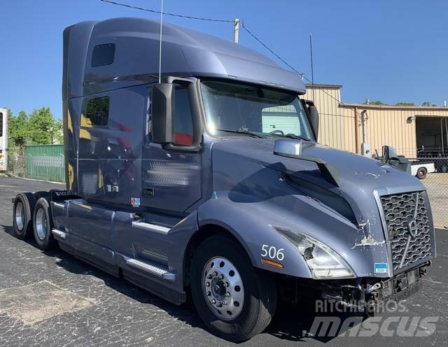 Volvo VNL 760 Conventional Trucks / Tractor Trucks