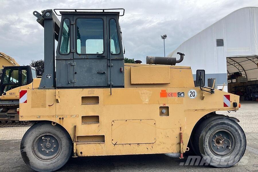 Hamm GRW 15 Pneumatic tired rollers