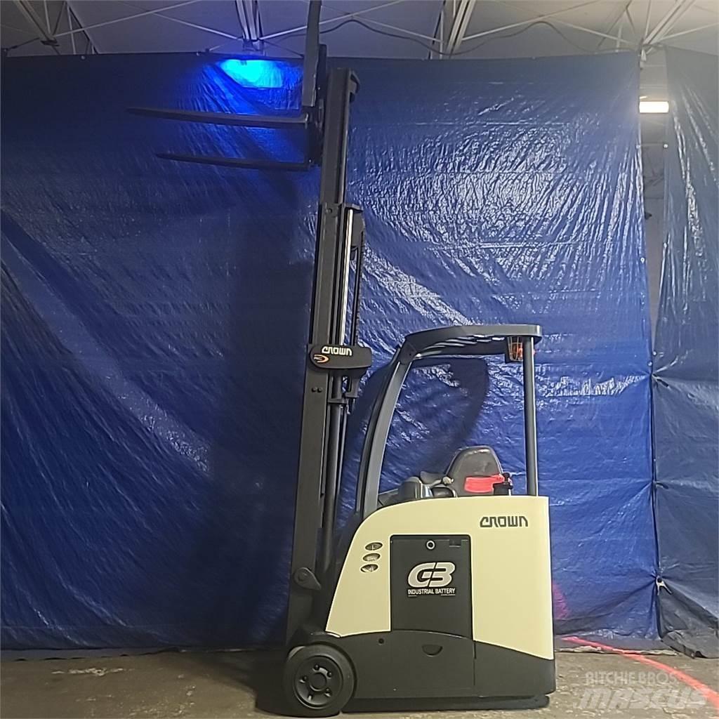 Crown RC5530-30 Electric Forklifts