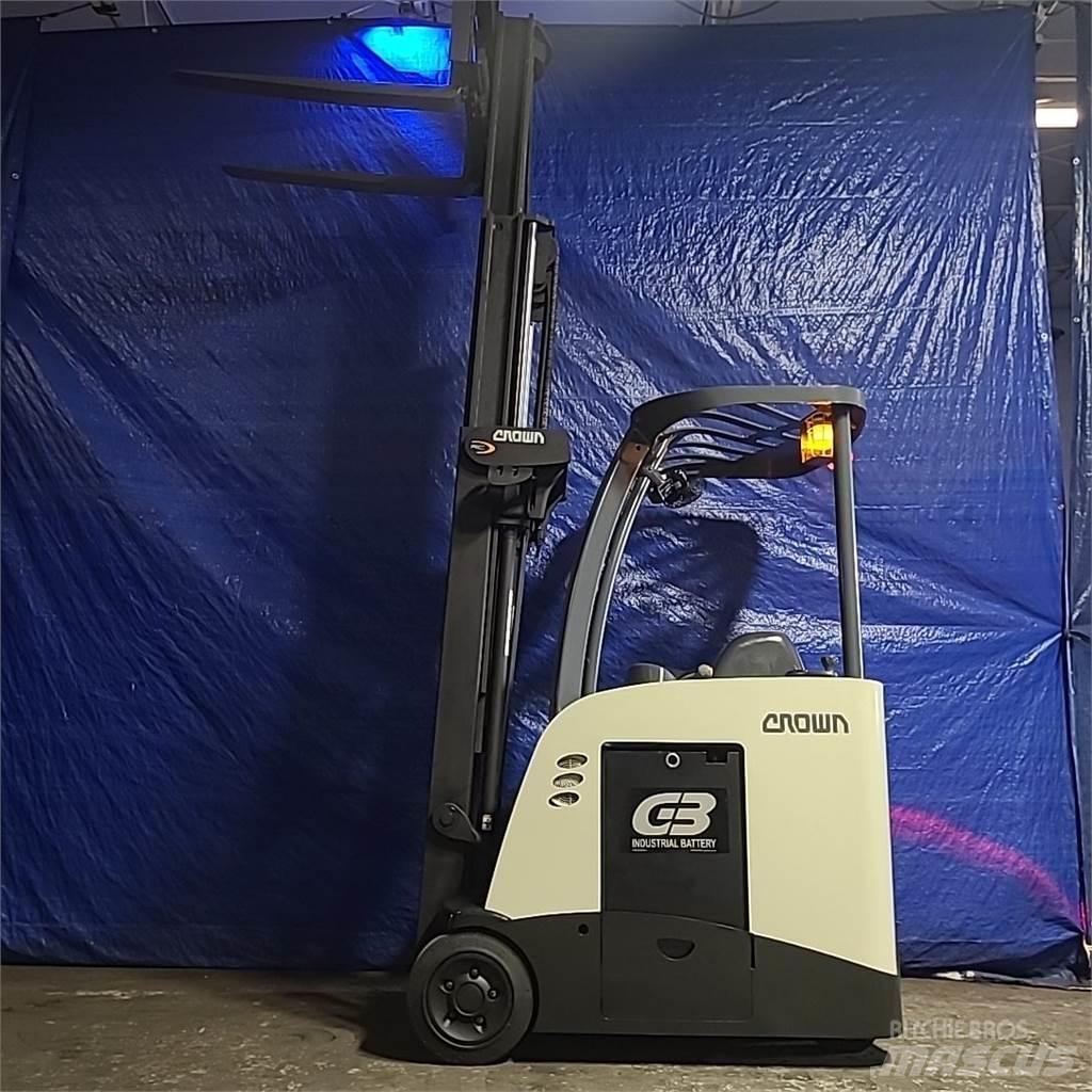 Crown RC5535-30 Electric Forklifts