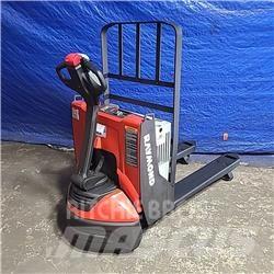 Raymond 8210 Pallet Truck