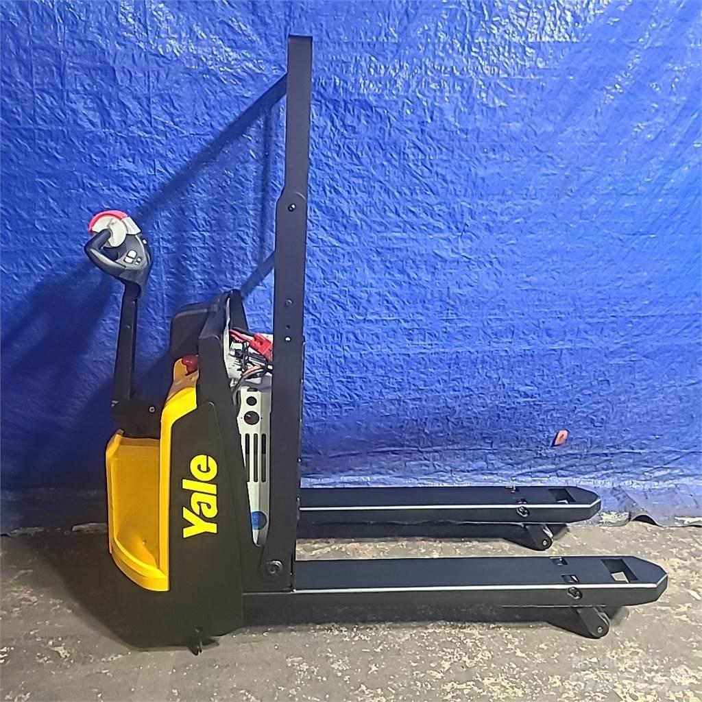 Yale MPB045VG Pallet Truck