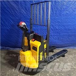 Yale MPB045VG Pallet Truck