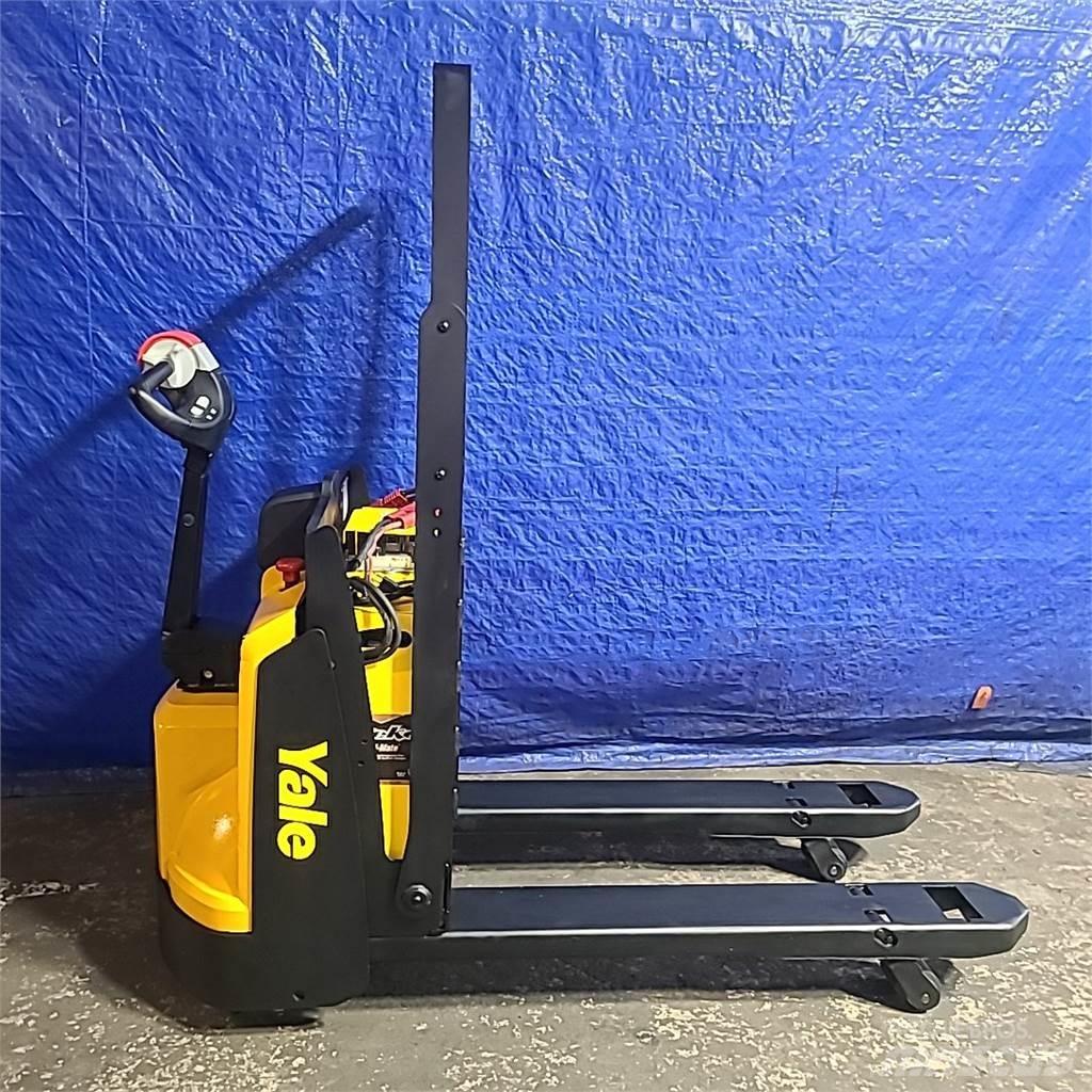 Yale MPB045VG Pallet Truck