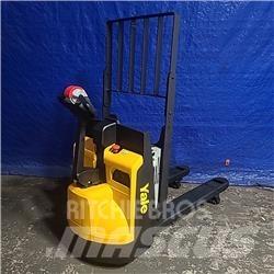 Yale MPB045VG Pallet Truck