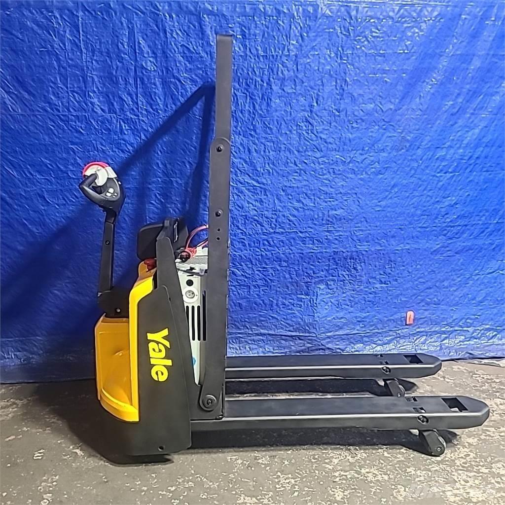 Yale MPB045VG Pallet Truck
