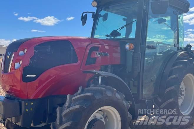 Valtra F105S Tractors