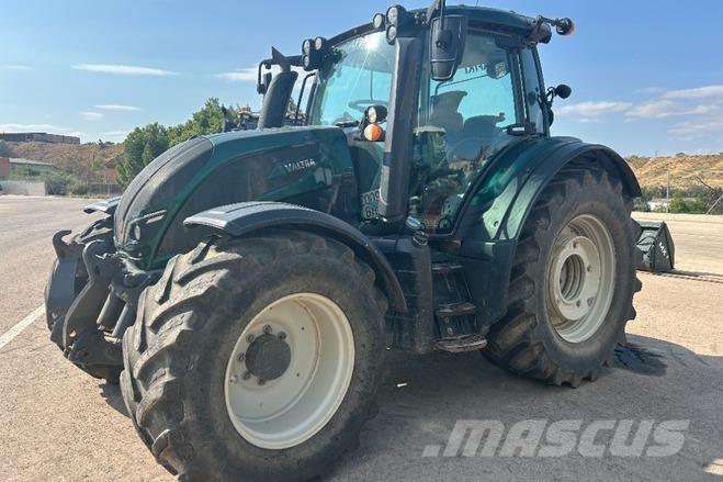 Valtra N154 E Tractors