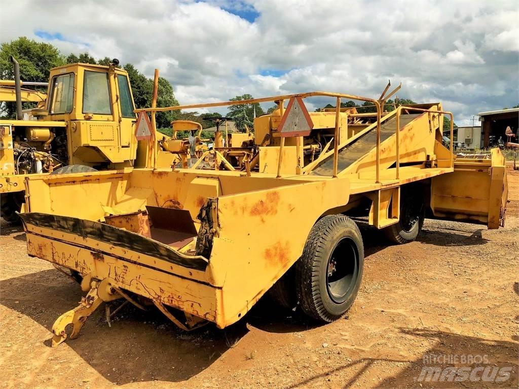 Etnyre M220-11 Other