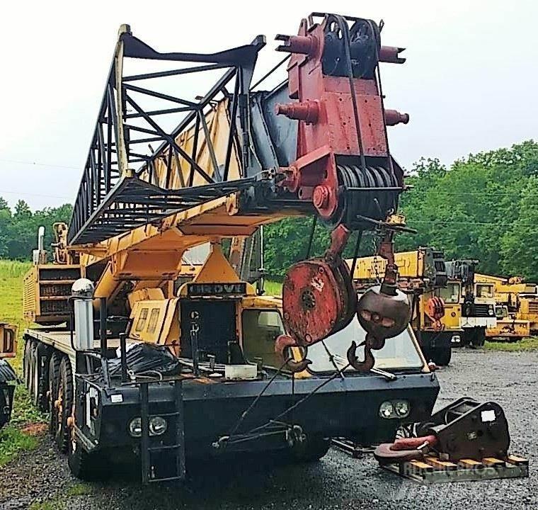 Grove TM800 Boom / Crane / Bucket Trucks