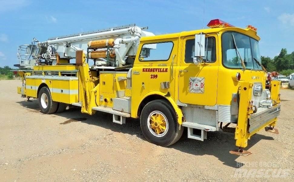 Mack CF685 Fire Trucks