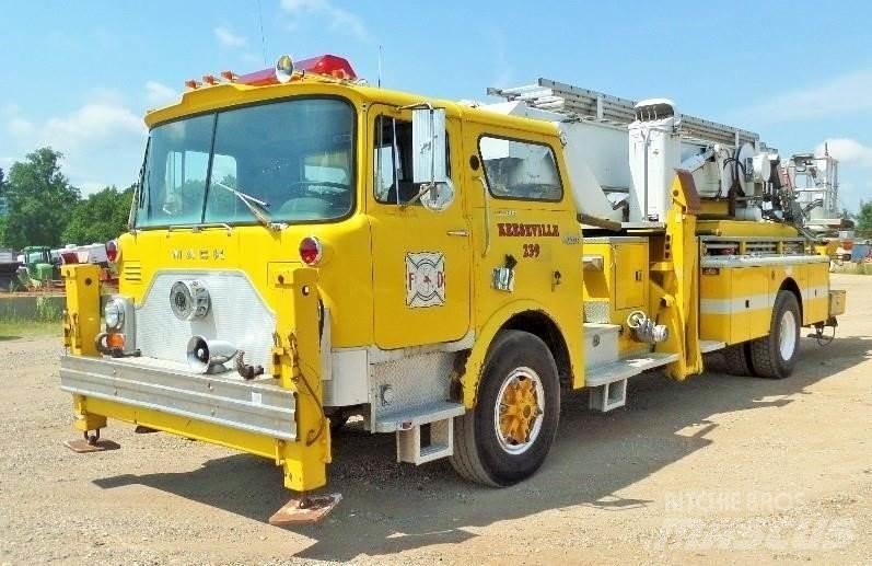 Mack CF685 Fire Trucks