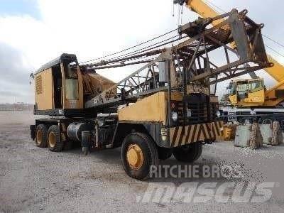 Northwest 25 Boom / Crane / Bucket Trucks