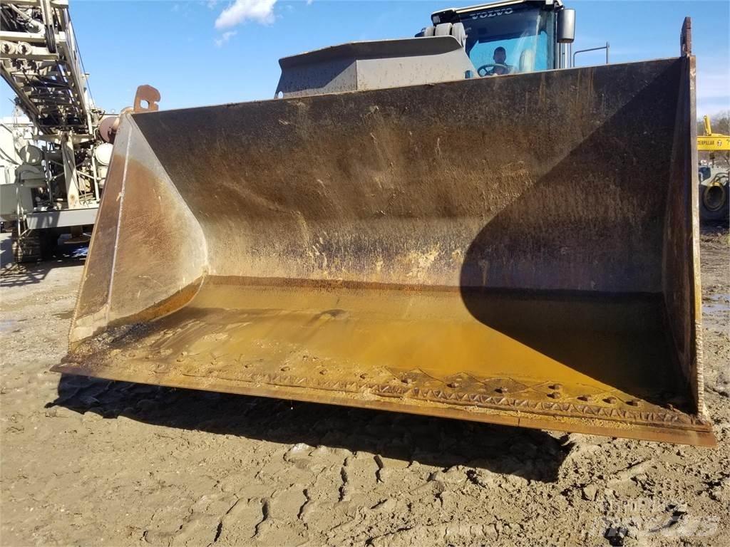 Volvo L180F Wheel Loaders