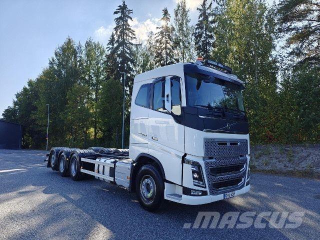 Volvo FH550 Cab & Chassis Trucks