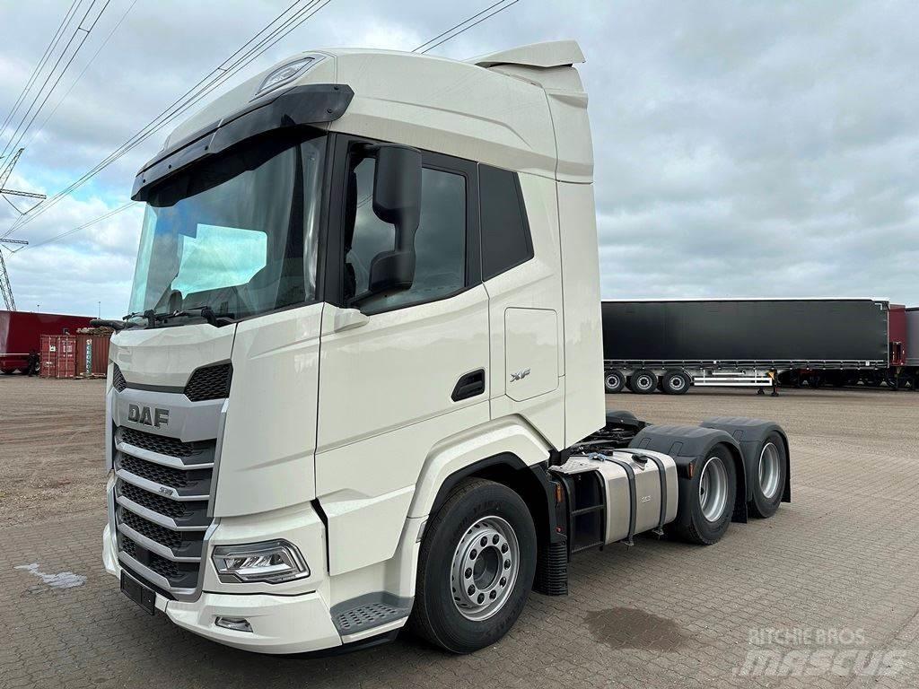 DAF XF 530 6x2 Conventional Trucks / Tractor Trucks