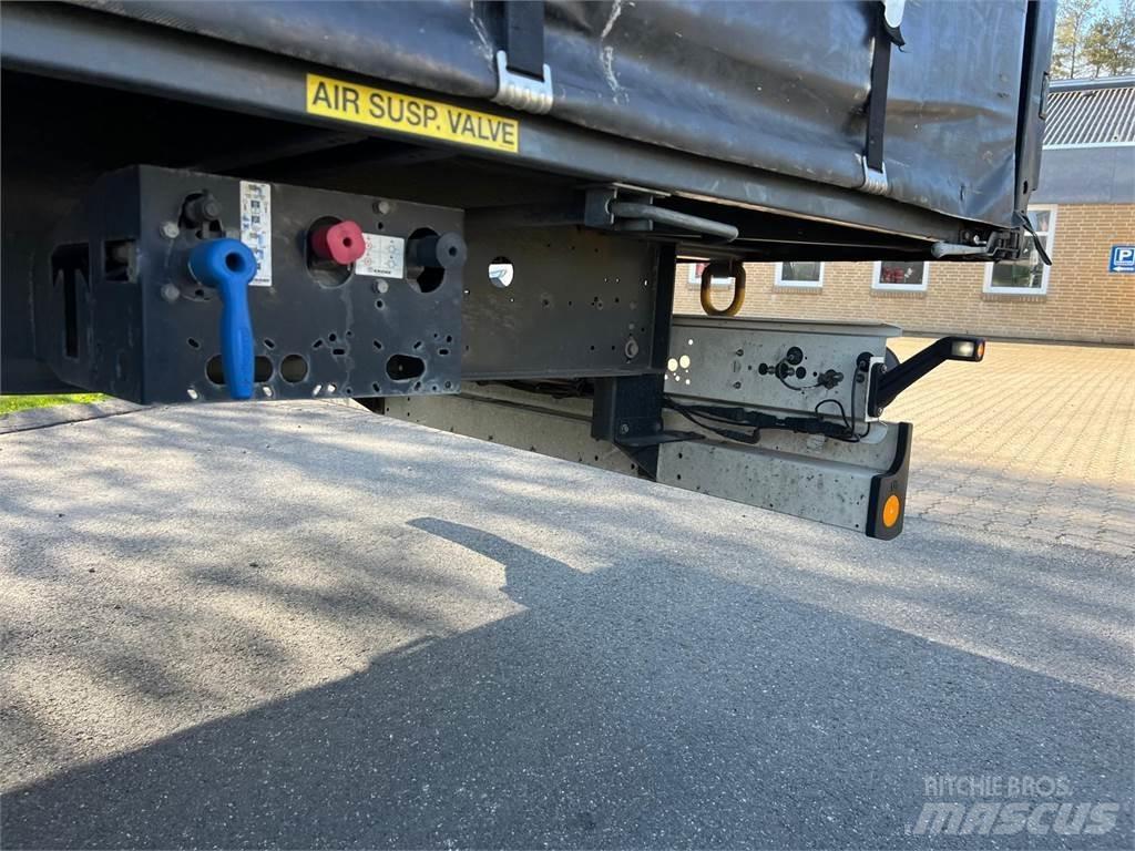 Krone 13,6 mtr Curtain  trailers