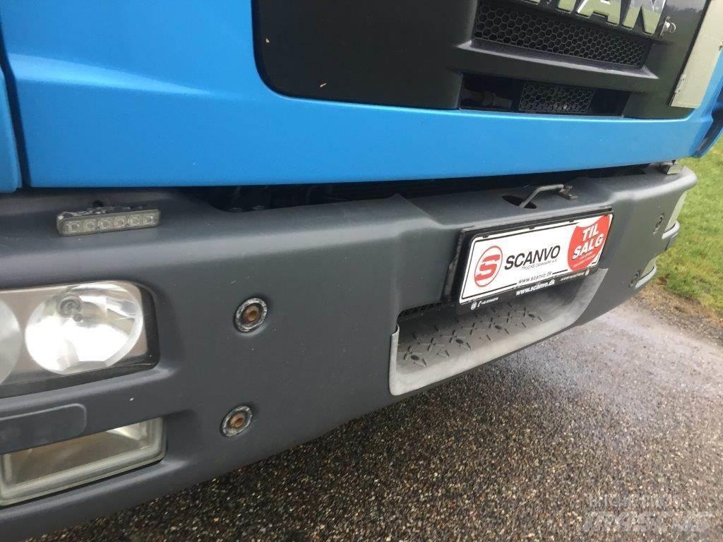 MAN TGL 12-220 BL Curtain Side Trucks