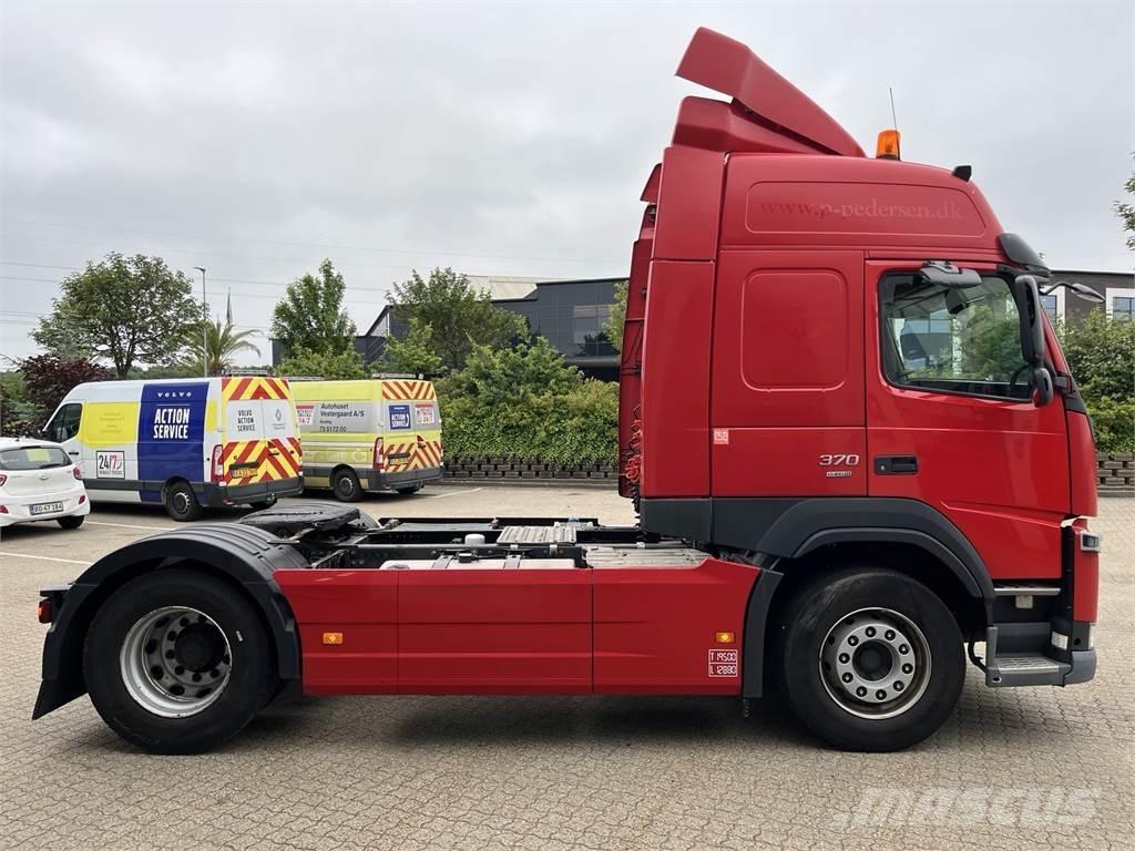 Volvo FM370 Conventional Trucks / Tractor Trucks