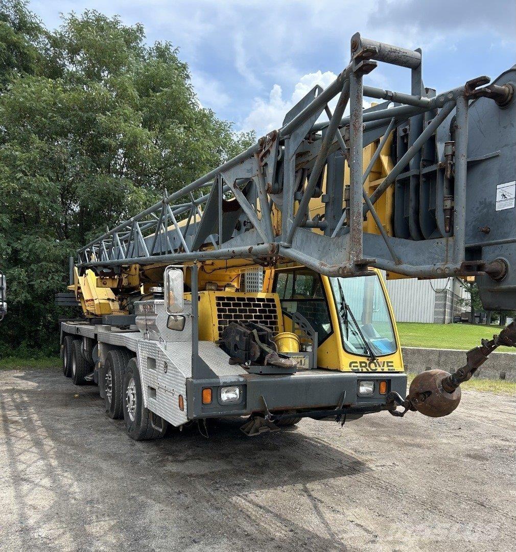 Grove TMS800 Mobile and all terrain cranes