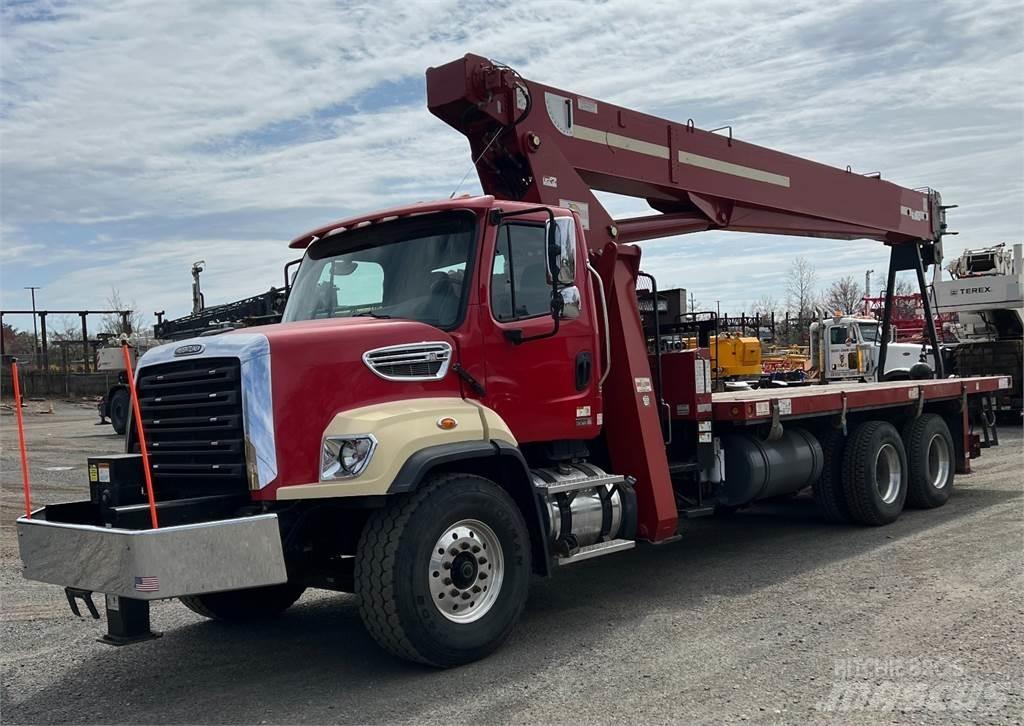 Terex BT5092 Boom / Crane / Bucket Trucks