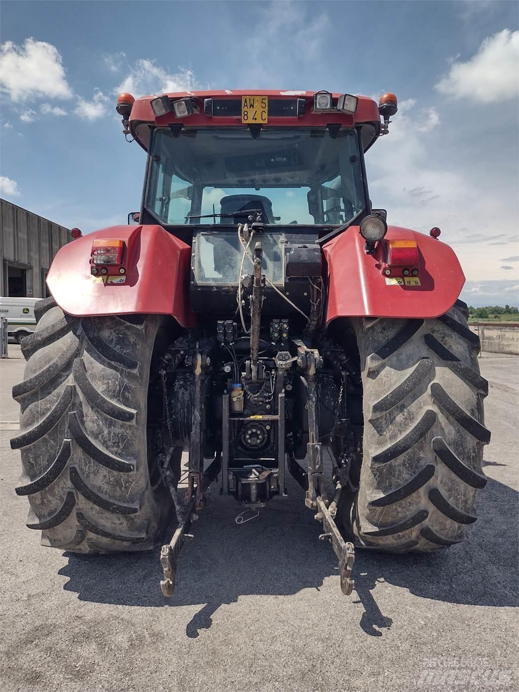 Case IH CVX 1195 Tractors