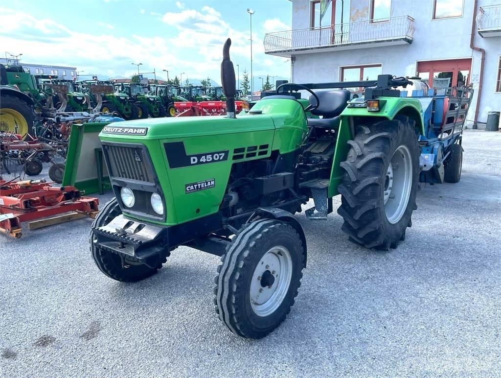 Deutz-Fahr D 45 07 Tractors