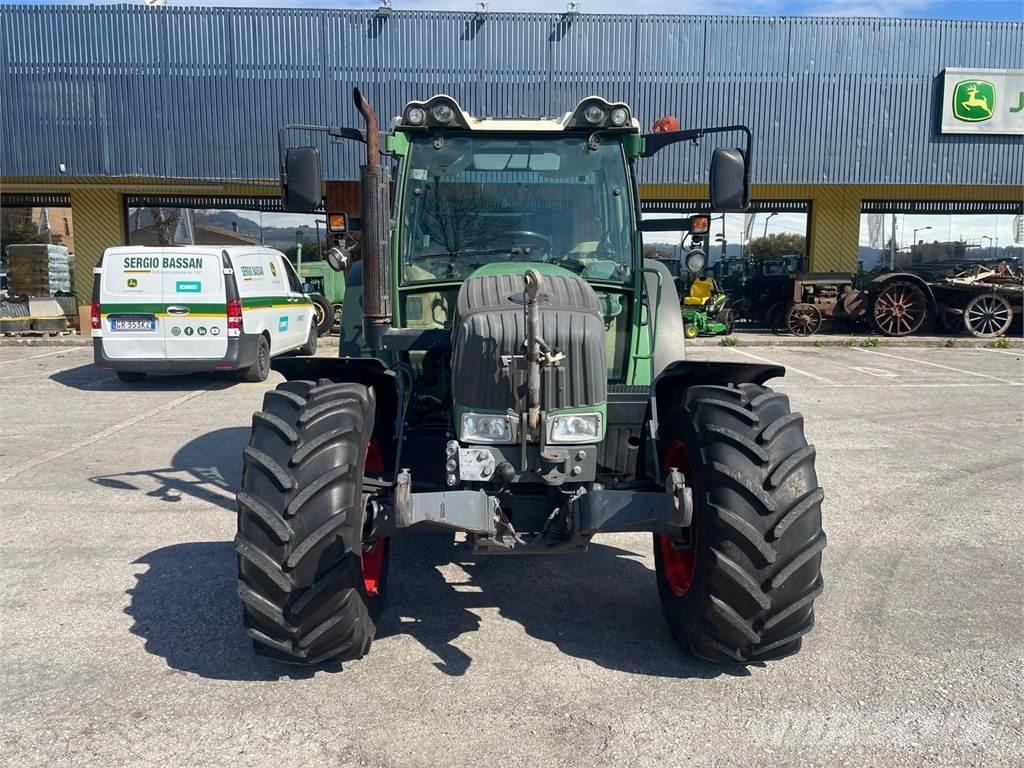 Fendt 211 VARIO Tractors