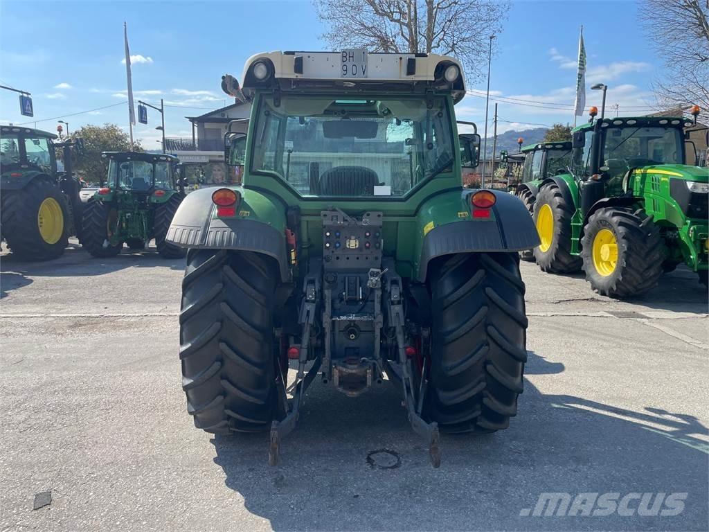 Fendt 211 VARIO Tractors