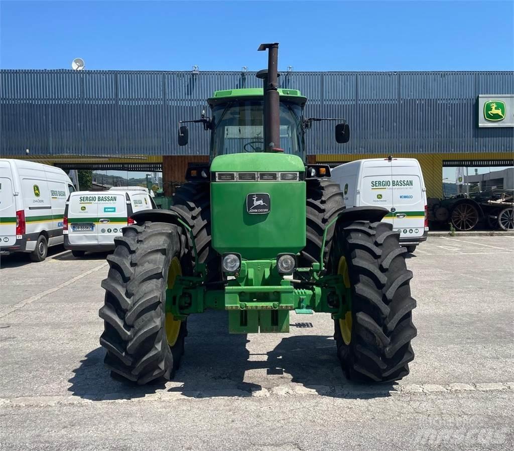John Deere 4955 Tractors
