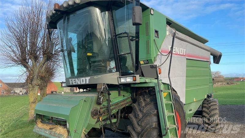 Fendt 6330 Combine Harvesters