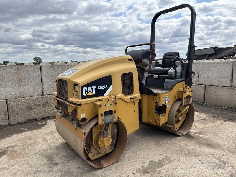 CAT CB24 B Twin drum rollers