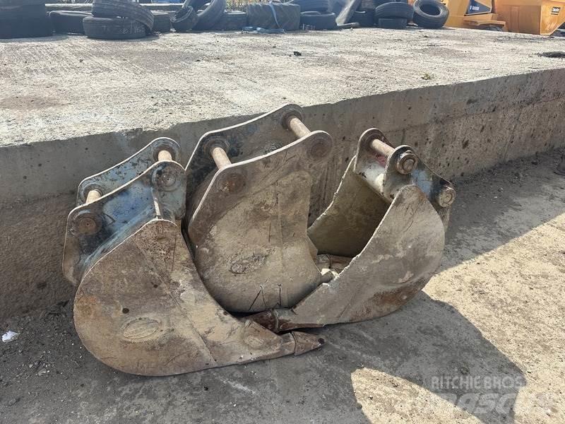 Hitachi ZX85USB-5A Mini excavators  7t - 12t