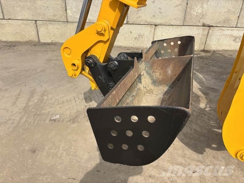 JCB 4CX Sitemaster Backhoe Loaders