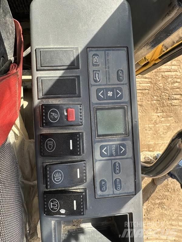 LiuGong CLG922 Crawler Excavators