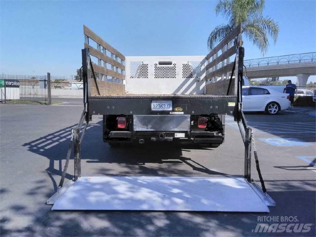 Ford F550 CREW CAB 4 Box trucks