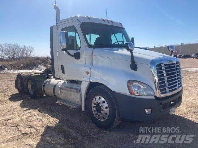 Freightliner Cascadia Conventional Trucks / Tractor Trucks
