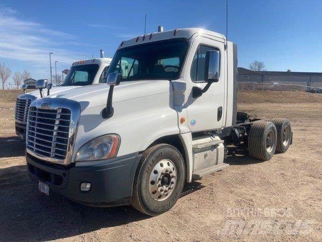 Freightliner Cascadia Conventional Trucks / Tractor Trucks