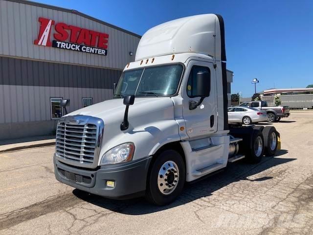 Freightliner Cascadia Conventional Trucks / Tractor Trucks