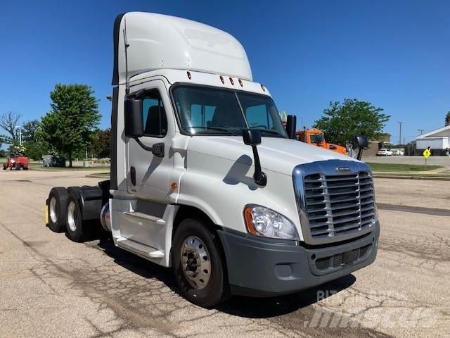 Freightliner Cascadia Conventional Trucks / Tractor Trucks