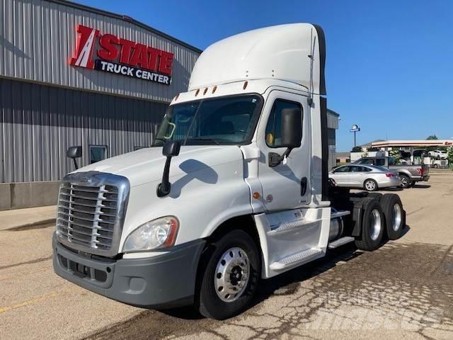 Freightliner Cascadia Conventional Trucks / Tractor Trucks