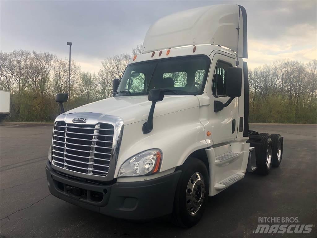 Freightliner Cascadia Conventional Trucks / Tractor Trucks